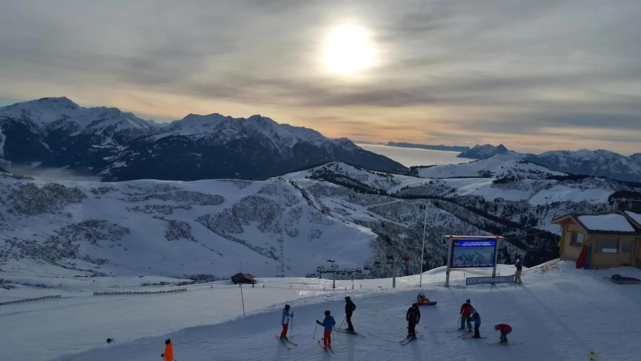 Chalets Savoie Notre-Dame-de-Bellecombe 0*,